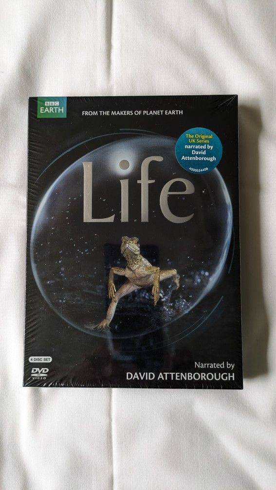 Life DVD, 2009, New and Sealed. BBC EARTH Series -Life W/ David Addenborough 