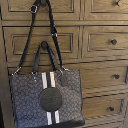 Coach Tote 