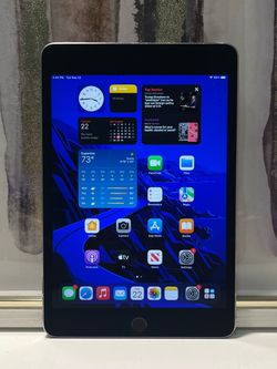 Apple iPad Mini 4th Gen White A1538 128GB Tablet 7.9” iOS 15.8.8 - $49