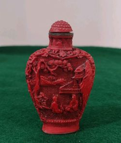 ANTIQUE CARVED RED CINNABAR SNUFF BOTTLE CHINESE 3" VINTAGE PERFUME.