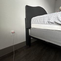 Queen, Gray Bedframe