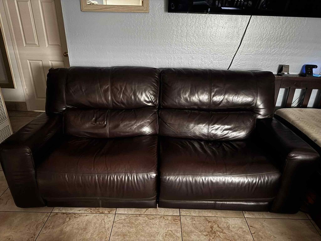 LEATHER COUCH