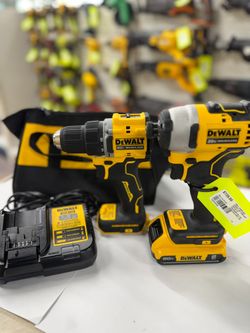 DEWALT ATOMIC 20V MAX BRUSHLESS COMPACT DRILL /DRIVER & IMPACT DRIVER COMBO KIT USED