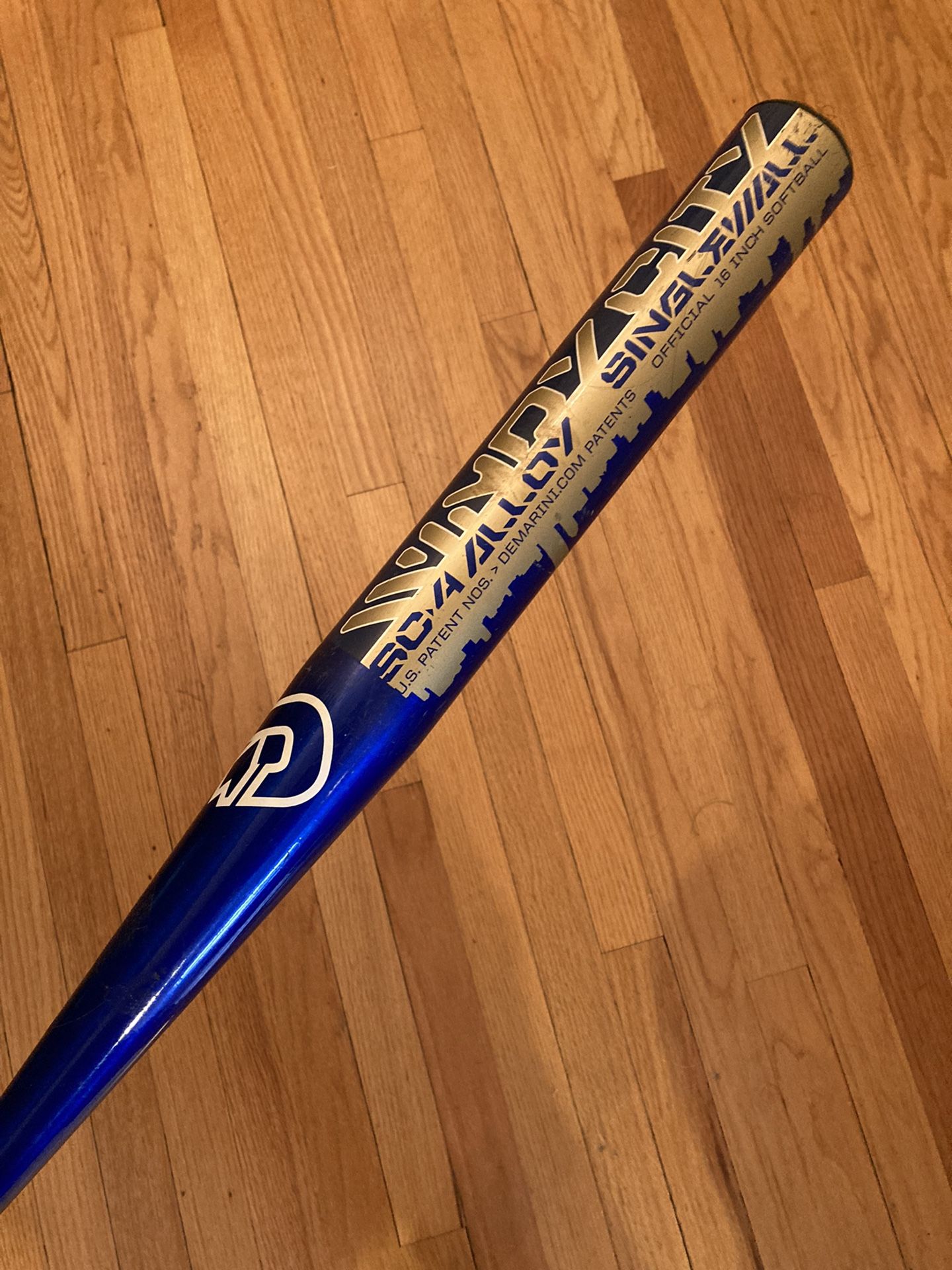 36oz Windy City DeMarini DeBeer Clincher Softball Bat