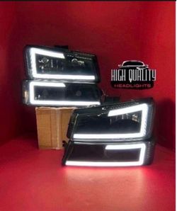 Chevy Silverado 2003-2006 headlights