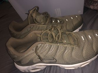 Air max size 9.5