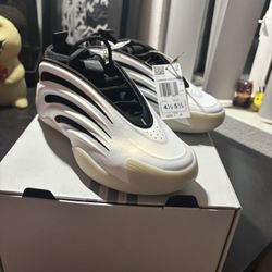 Adidas Harden Vol. 9 , Size 4.5 Men’s 