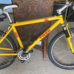 TREK  8000 ZX Aluminum  Series  Frame 18inches Weels 26.10