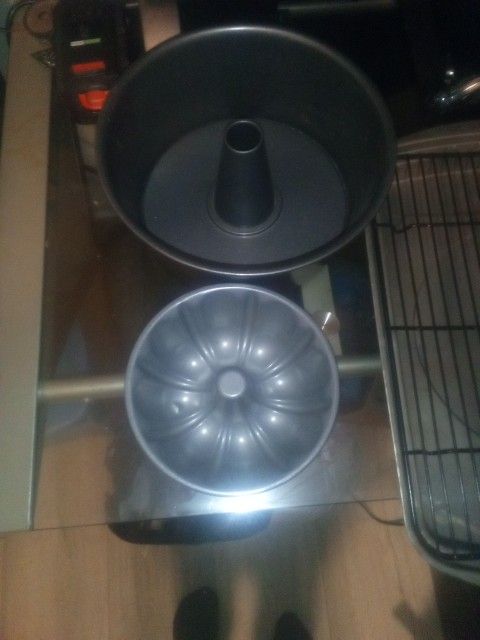 New Baking Pans, Icicle Lights,Other Household Items 