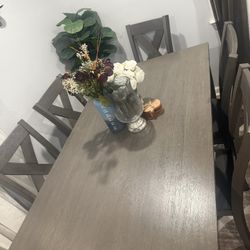 Ashley Dining Set