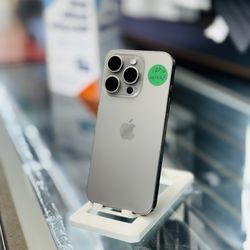 iPhone 15 Pro (Factory Unlocked) 
