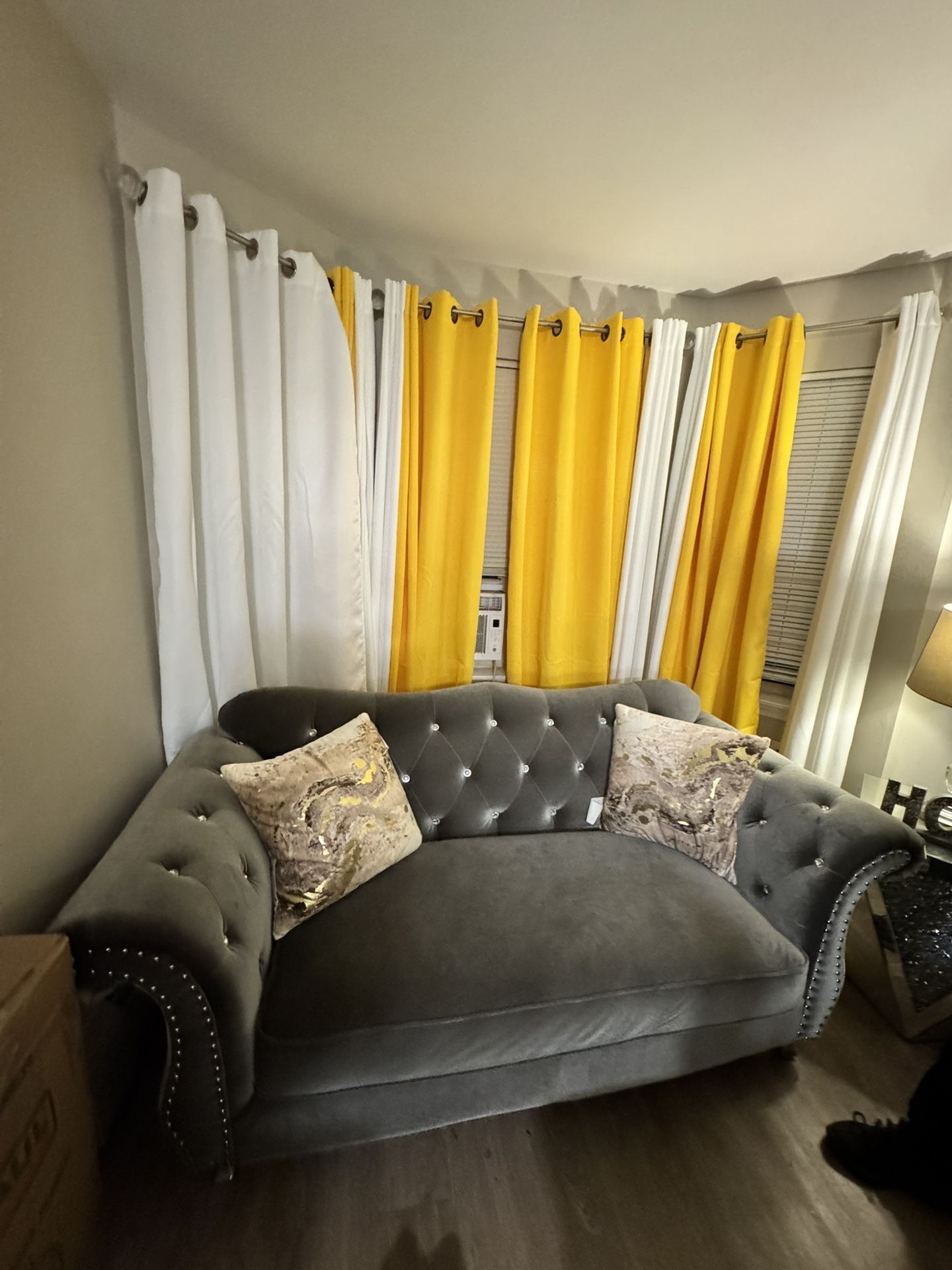 Living Room Set With Coffe Table 