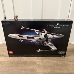 LEGO Star Wars Ultimate Collector Series X-Wing Starfighter Set with Luke Skywalker Minifigure 75355