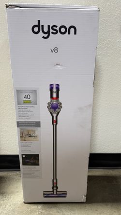 Dyson V8 vacuum Brand new