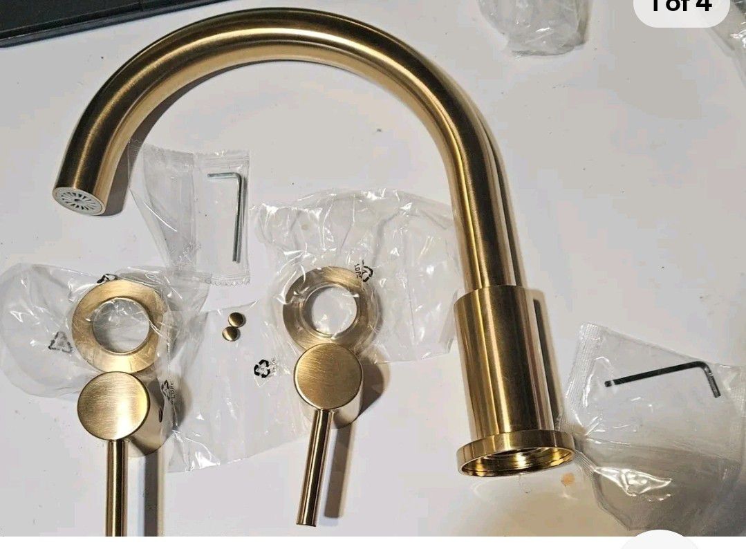 Signature Hardware 483928 - Roman Tub Faucet MRSP 649$