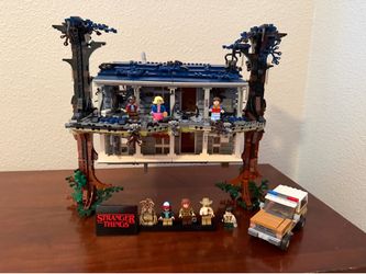 Stranger Things Upside Down (Non-Lego)