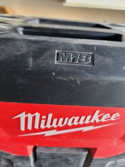 Milwaukee M18 2-Gallon Cordless Wet/Dry Vacuum