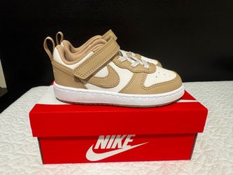 Nike little kids sneakers - Size 9c