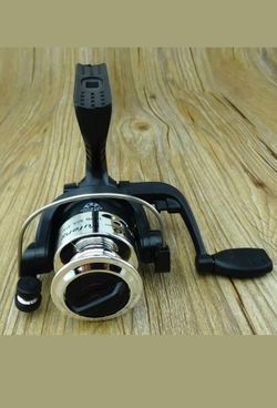Ultralight spinning reel