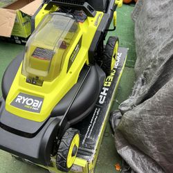RYOBI ONE+ HP 18V Brushless 16 in. Cordless Battery Walk Behind Push Lawn Mower with Battery And Charger