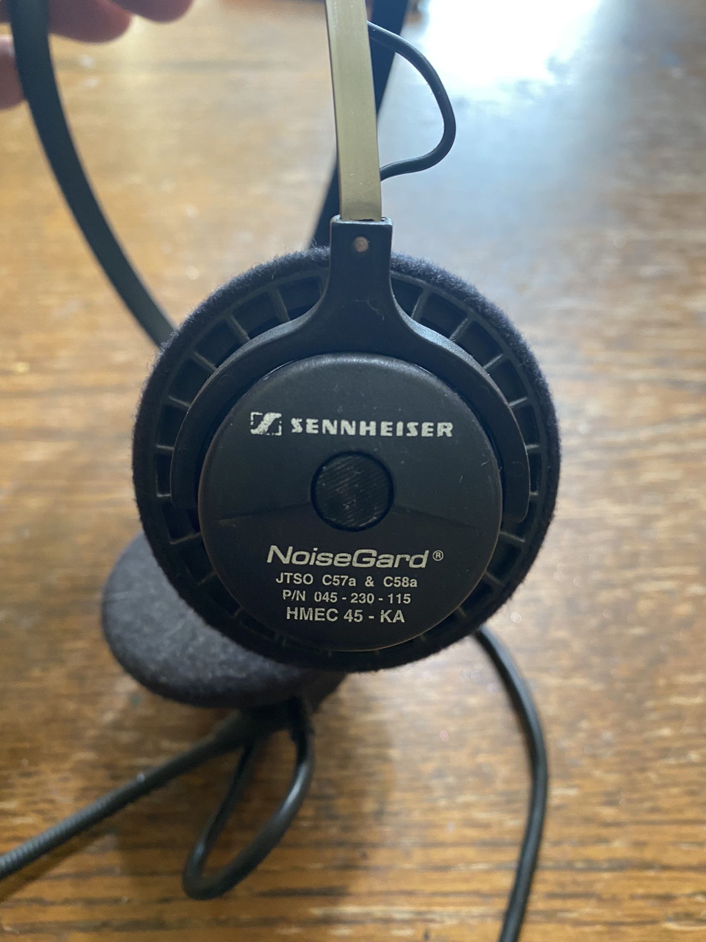 航空機用ヘッドセットSennheiser HMEC 45-KA