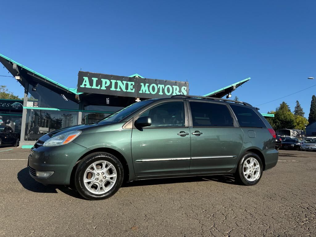2004 Toyota Sienna