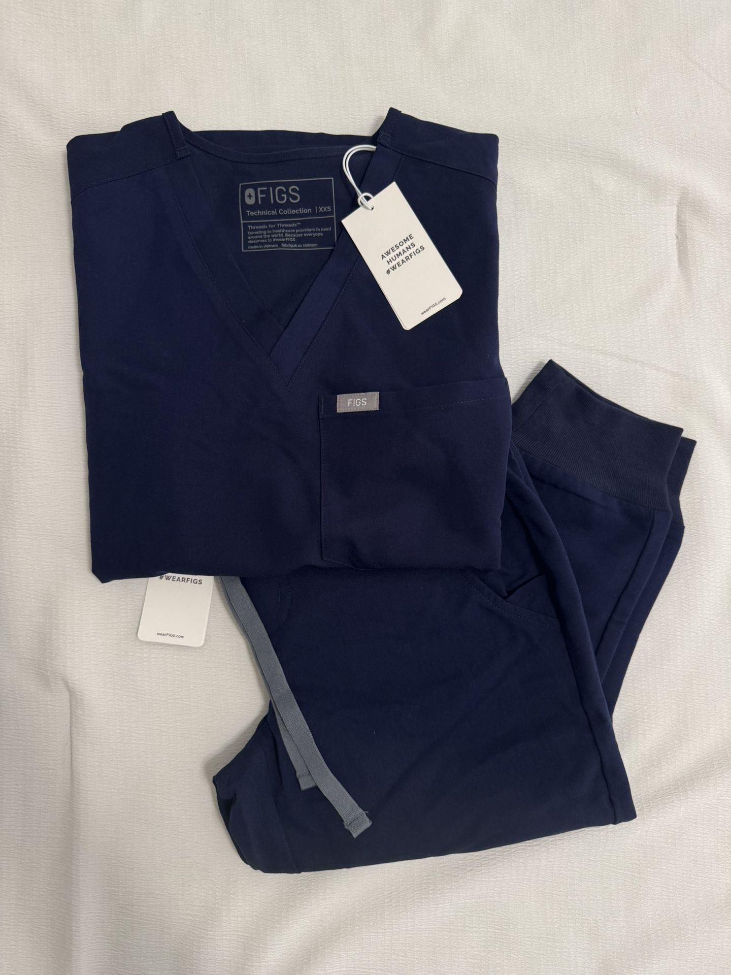 Navy Figs Scrub Set