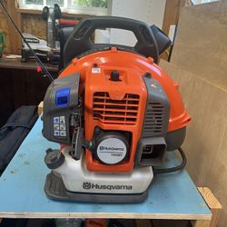 Husqvarna Gas Leaf Blower