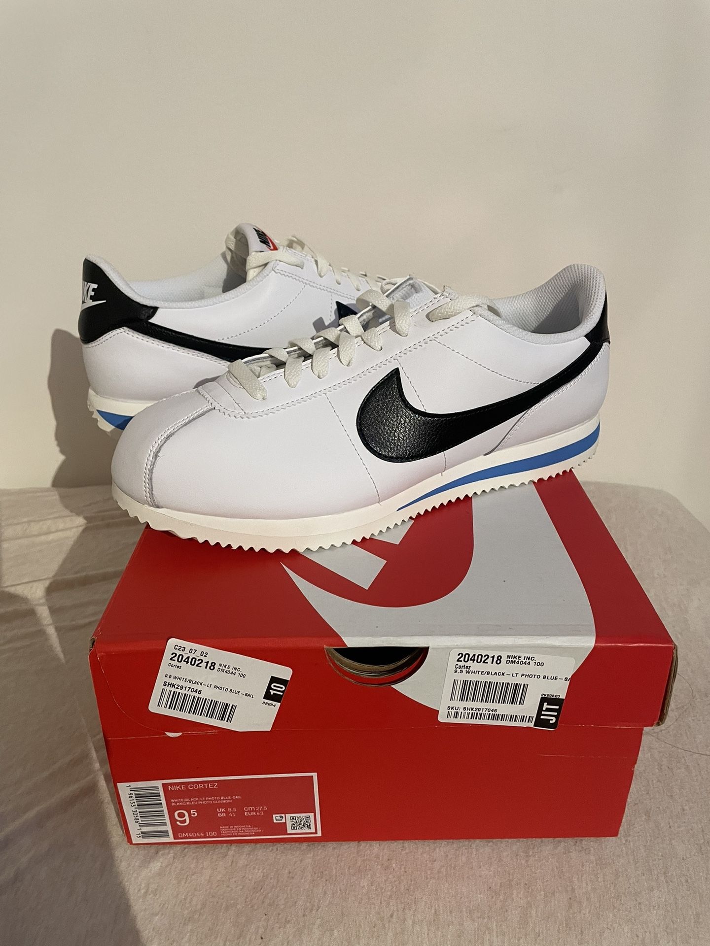 Nike Cortez Men’s Size 9.5 Brand New
