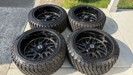 22x12 TIS DEEP DISH RIMS AND TIRES, 6 lug universal