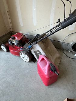Toro Gas-Powered self propelled Lawn Mower