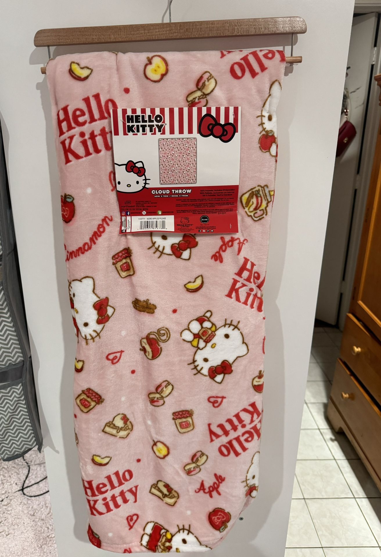 Hello Kitty Blanket