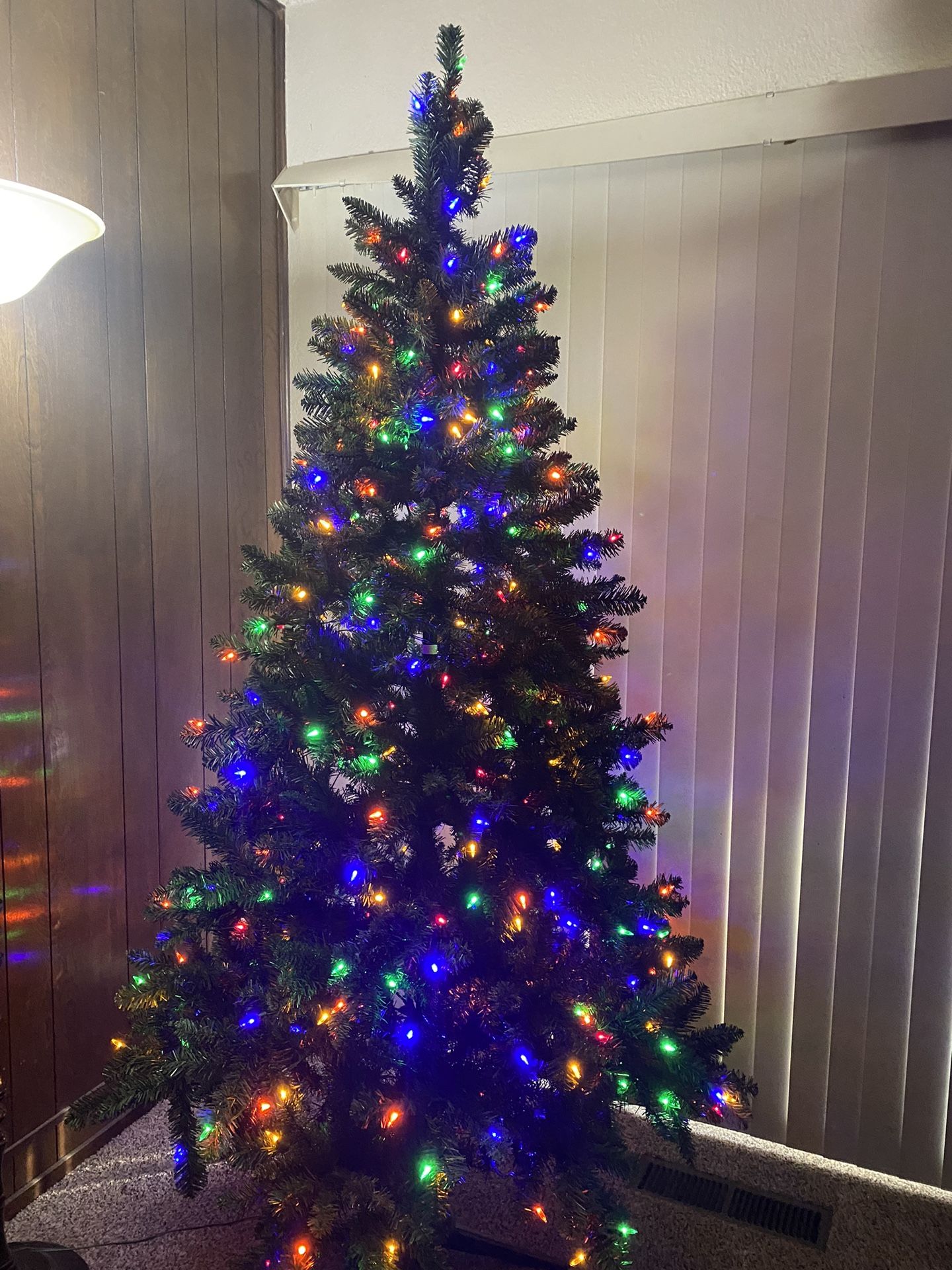 Christmas tree Brand New for Sale in Turlock, CA OfferUp