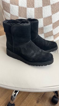Ugg boots size 9 women’s black