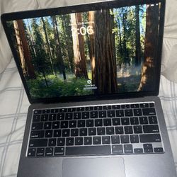 Apple MacBook 
