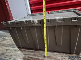 Plastic (storage, moving) box