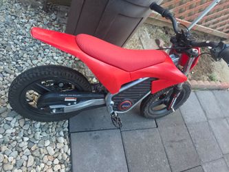 All kids Electric drit bike,24,V 150W,8MPH 12-inch