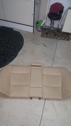 2006-2008 BMW E90 Rear Seats Top