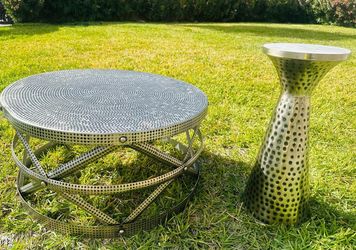 Coffee Table and drink table mesas living room sala