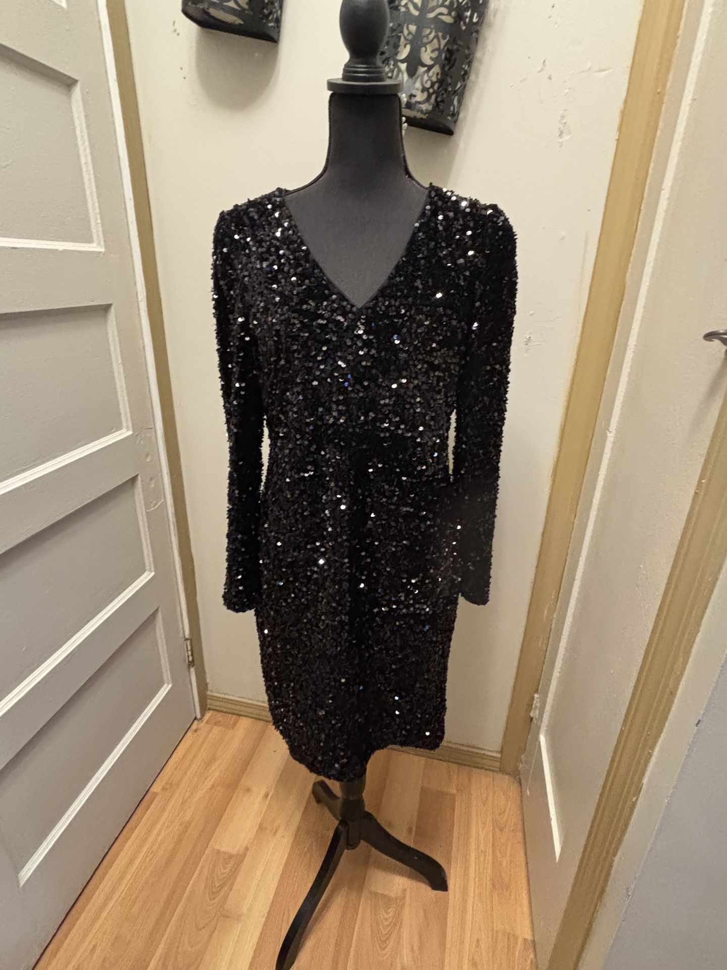 DKNY Black sequin new dress size 8