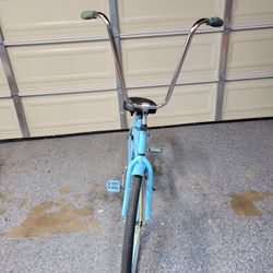 24-inch Cruiser with Ape Habdle Bars Baby Blue