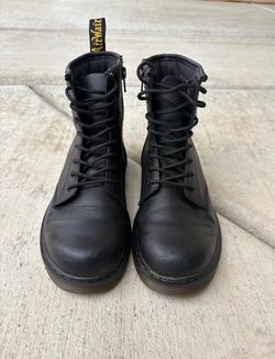 Dr. Martens Black Leather Lace-Up Boots size 5