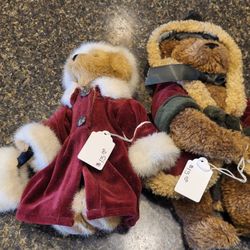 Boyds Bears 10" Papa Noel in cloak and 9" Mrs. Claus in maroon cloak