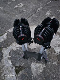 Bowflex Dumbells With Stand