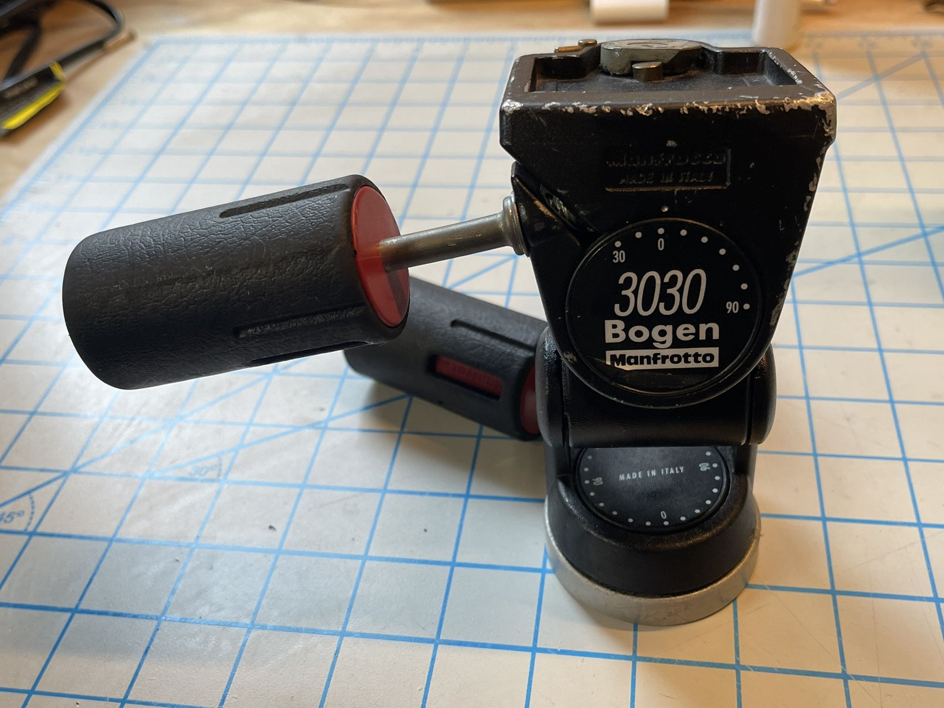 Manfrotto Bogen 3030 3-Way Pan Tilt Tripod Head with Quick Release No Plate