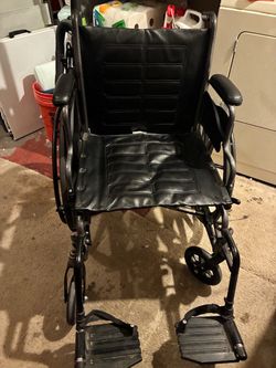 Wheel Chair XL wide 400LB
