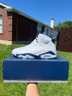 Jordan 6 midnight navy size 12