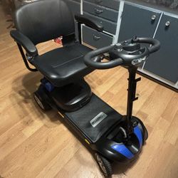 Comfy GO Z-4 mobility scooter 4 wheels