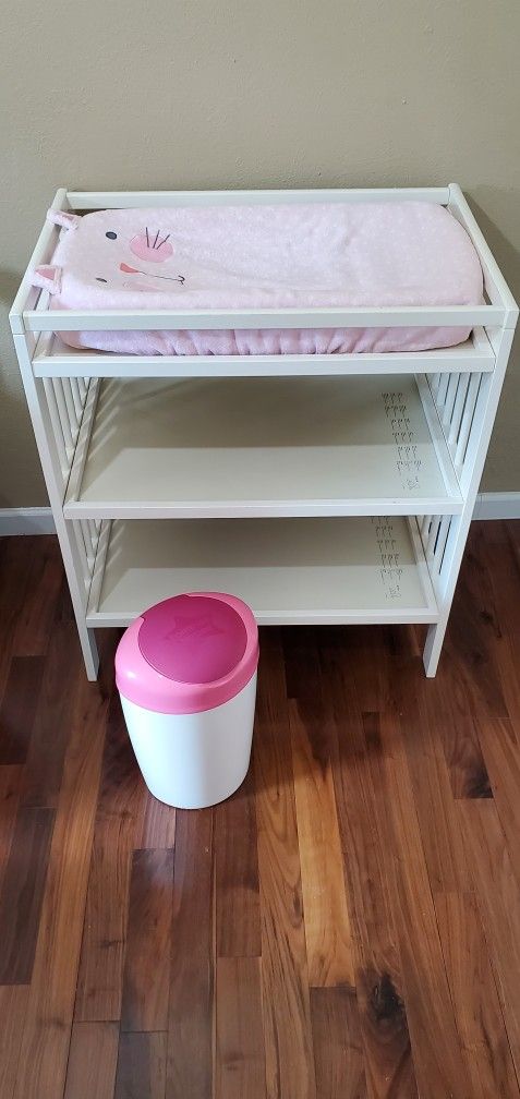 Changing Table And Diaper Pail
