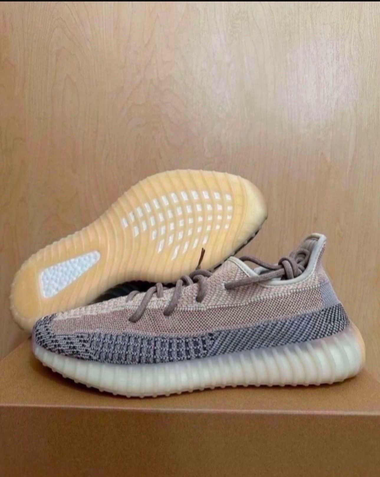 Adidas Yeezy 350 Boost V2 Ash Pearl Size 9.5 GY7658 Brand New